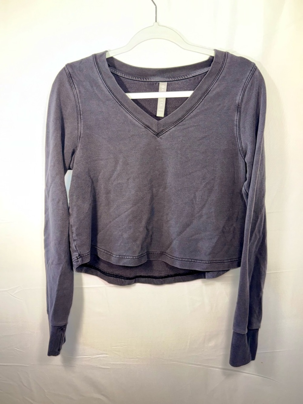 Athleta Women Grey V-Neck Minimalistic Long Sleeve Crop Pullover Size XXS
